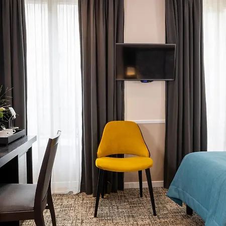 Park Lane Hotel 4*