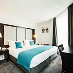 Park Lane Hotel 4*